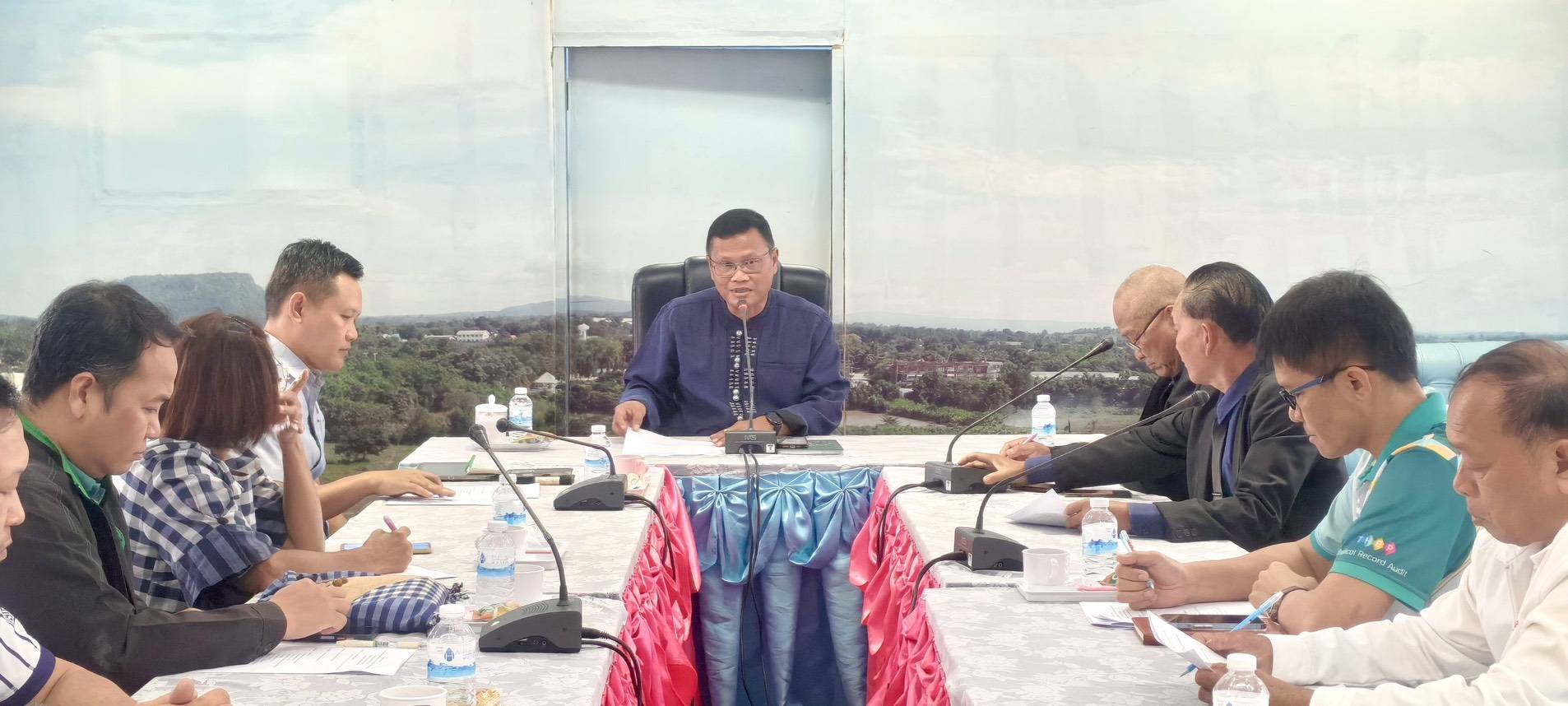  สพอ.เทพสถิต เข้าร่วมประชุมคณะกรรมการพัฒนาคุณภาพชีวิตระดับอำเภอ (พชอ.) และคณะทำงานโครงการแสงนำใจไทยทั้งชาติ เดิน วิ่ง ปั่น ป้องกันอัมพาต ครั้งที่ 12